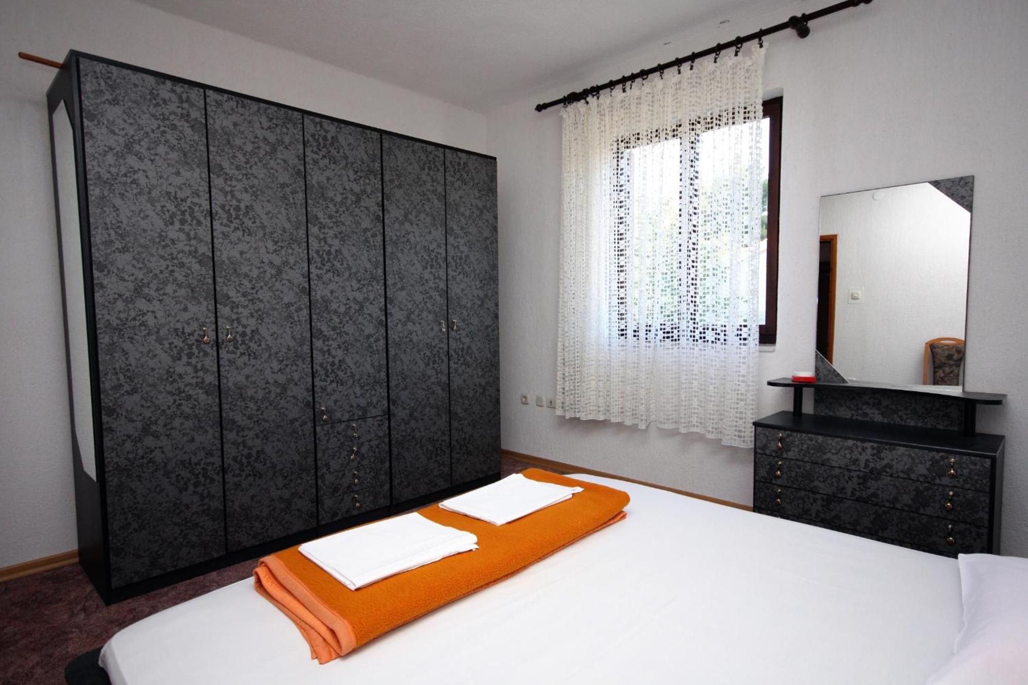 Apartments By The Sea Kampor, Rab - 5051 Phòng bức ảnh